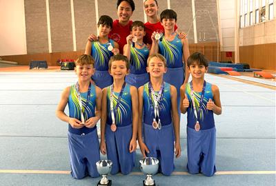 Els gimnastes de Promoció 1 i 3 GAM. Eix